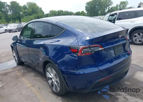 2022 Tesla Model Y Long Range Dual Motor All-Wheel Drive from USA, damaged, VIN 7SAYGAEE9NF363000